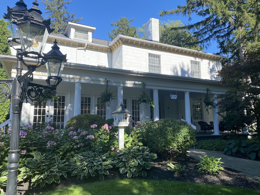 Brockamour Manor