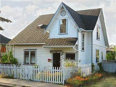Carriage House Bed and Breakfast