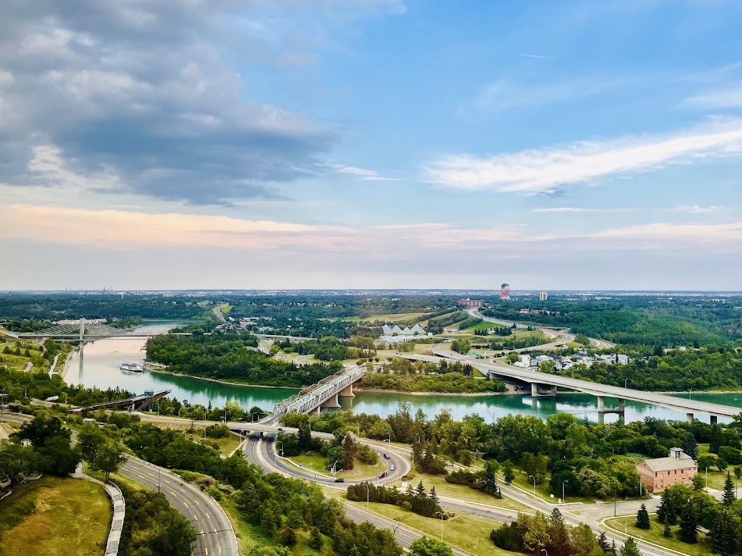 Chateau Lacombe Hotel