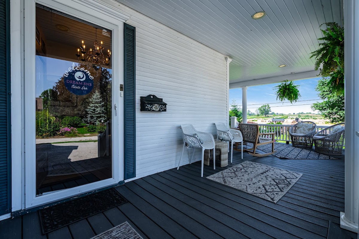 Dream Estate Inn & Retreat House