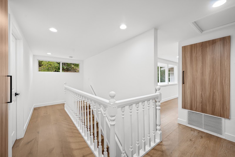 Vanta Painting photo 4