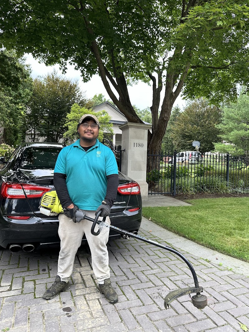 Smiling Lawn photo 1