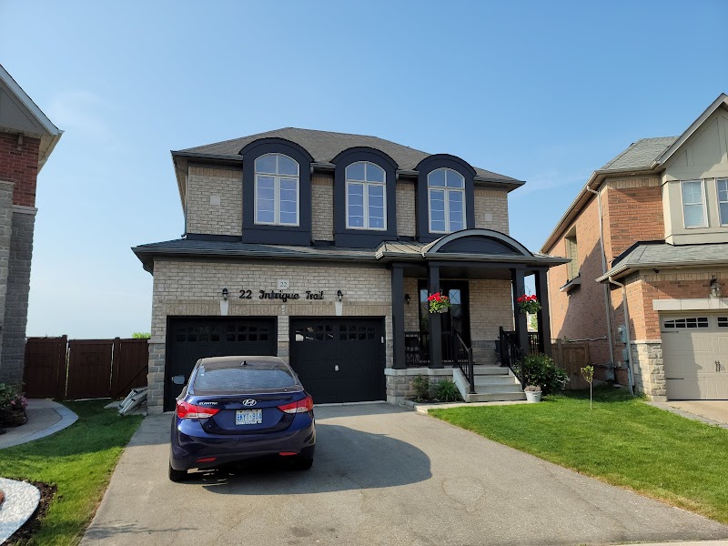 Alex Painting photo 2